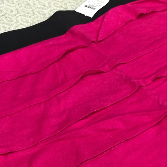 NWT Hot Pink Express Skirt - Picture 3 of 3